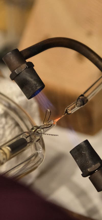 Neon bending experience at Canberra Glassworks