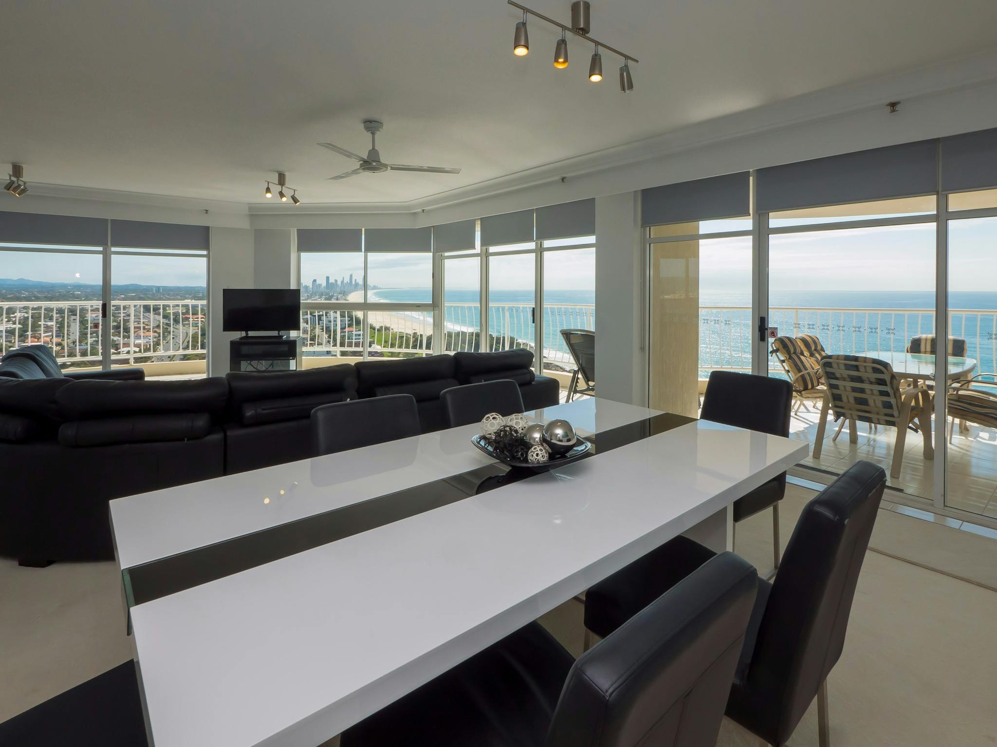 Burleigh Surf Beachfront Apartments Burleigh Surf Beachfront Apartments