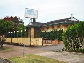 Tall Timbers Motel
