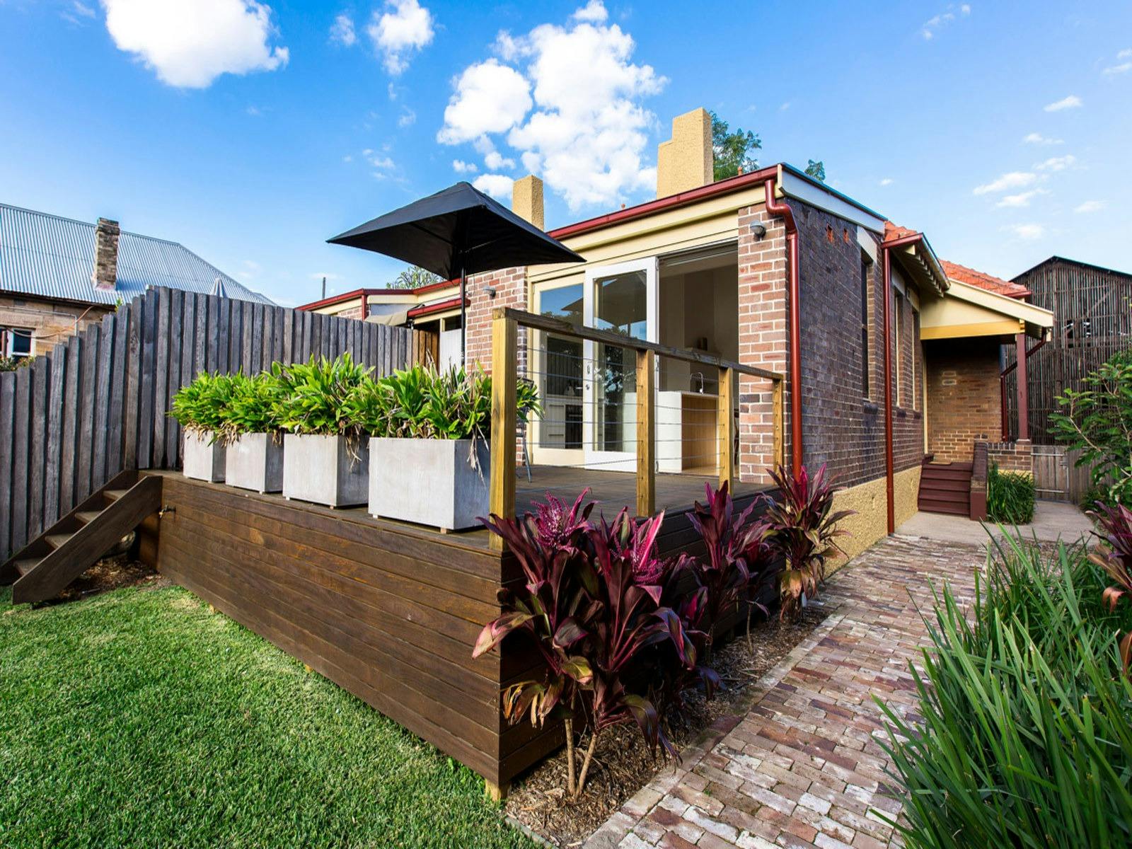 鸚鵡島花園江景公寓