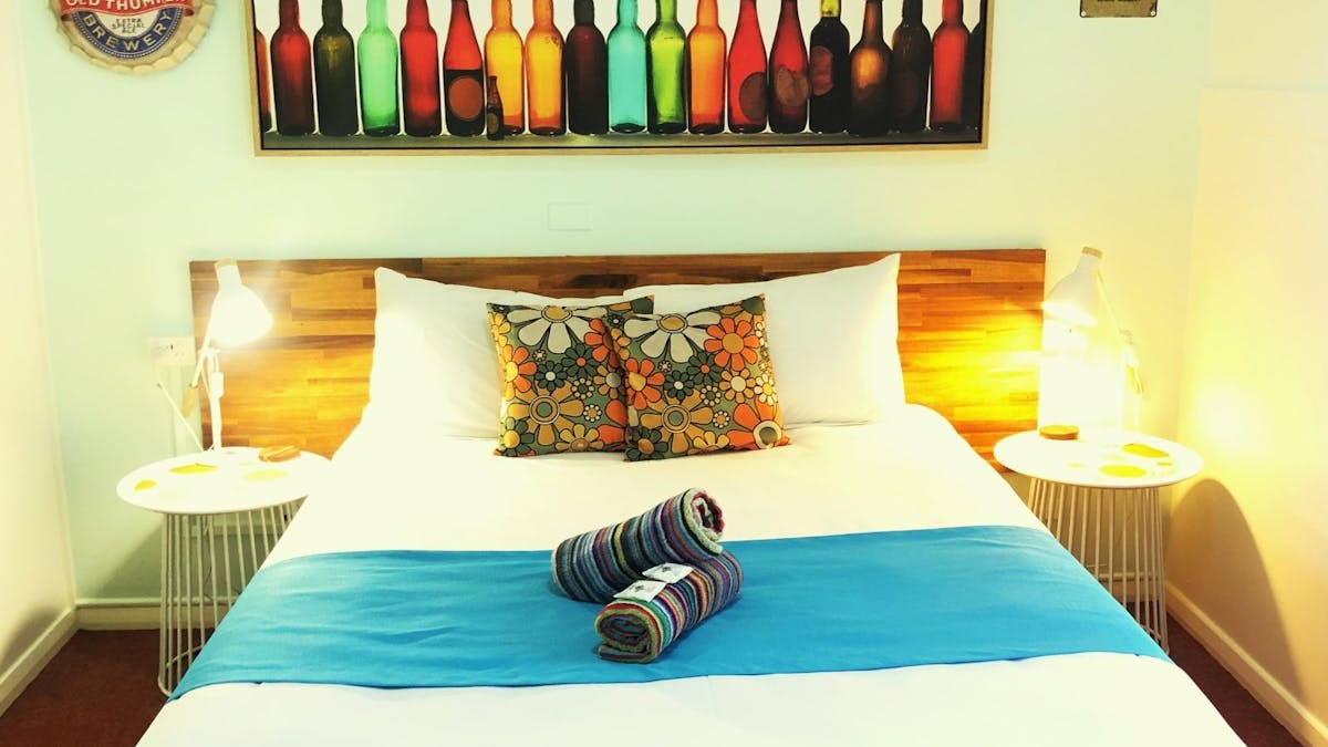 Vintage Bottle room - Acacia Motel Chinchilla QLD