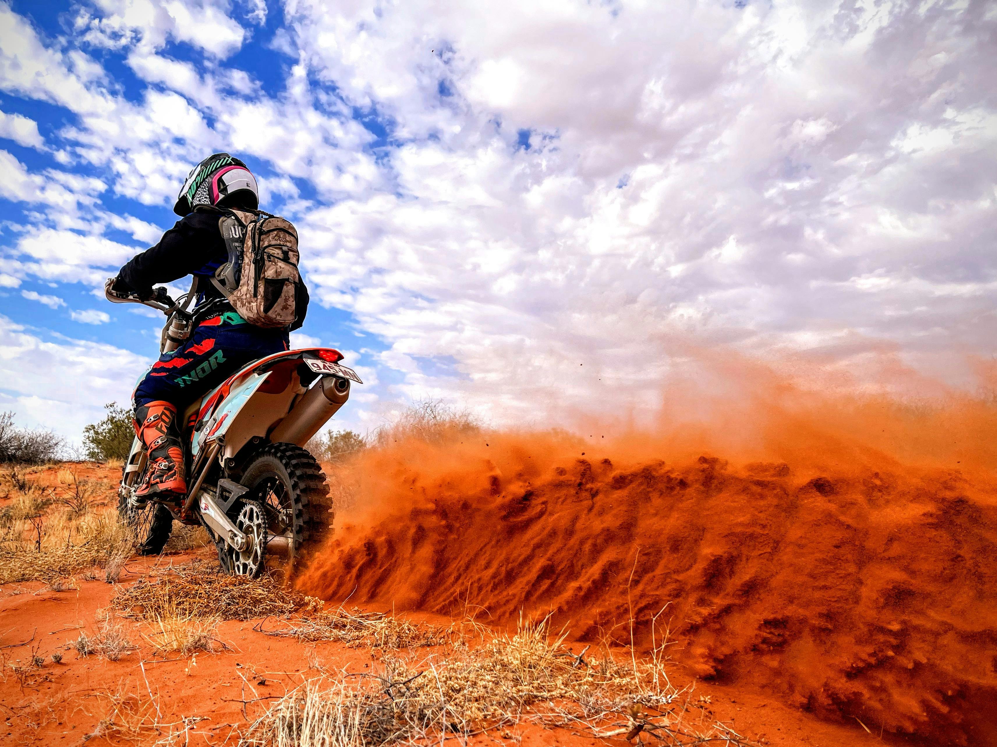 Simpson Desert Crossing on motorbike.