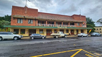 Captains Flat Hotel