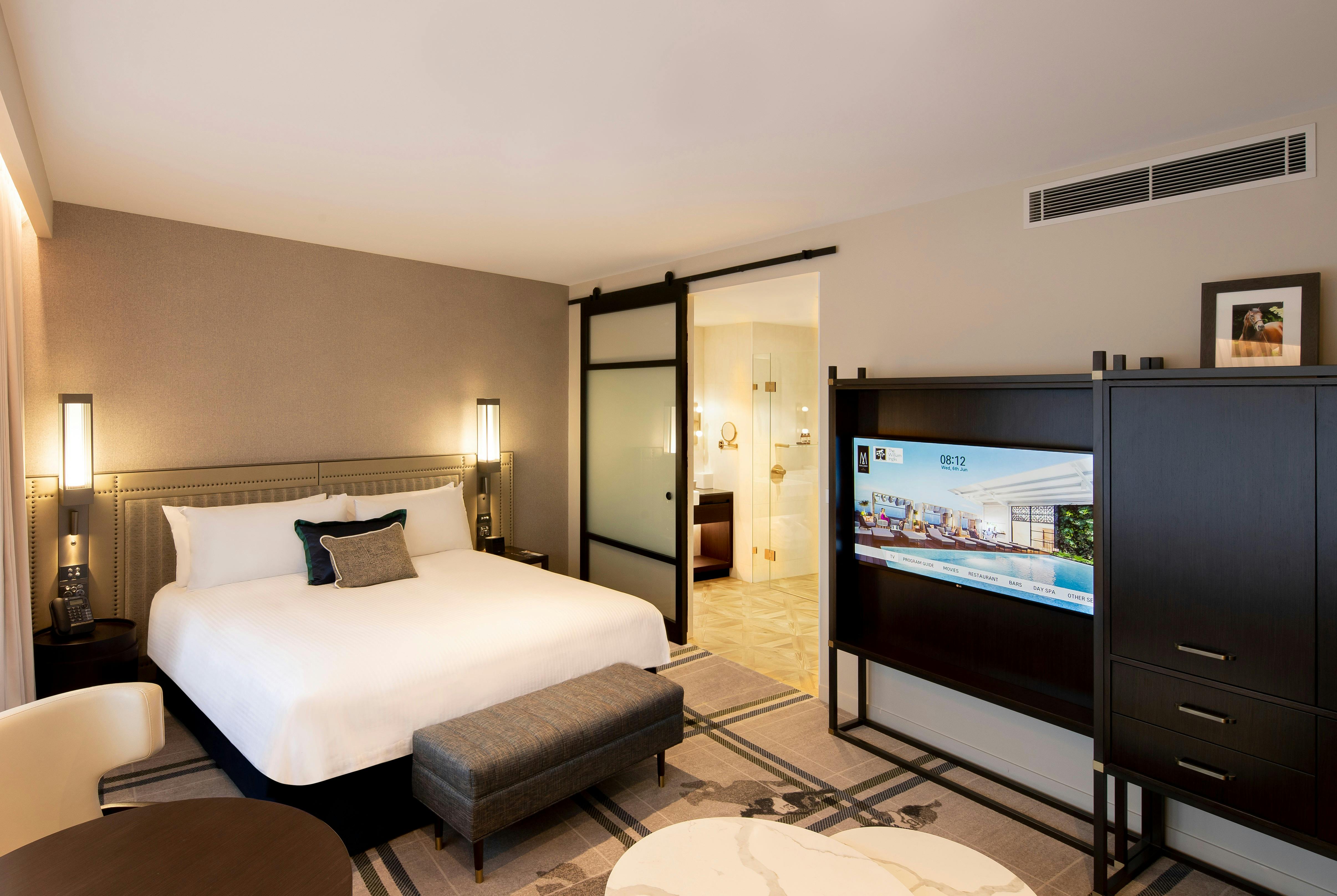 Superior King Suite