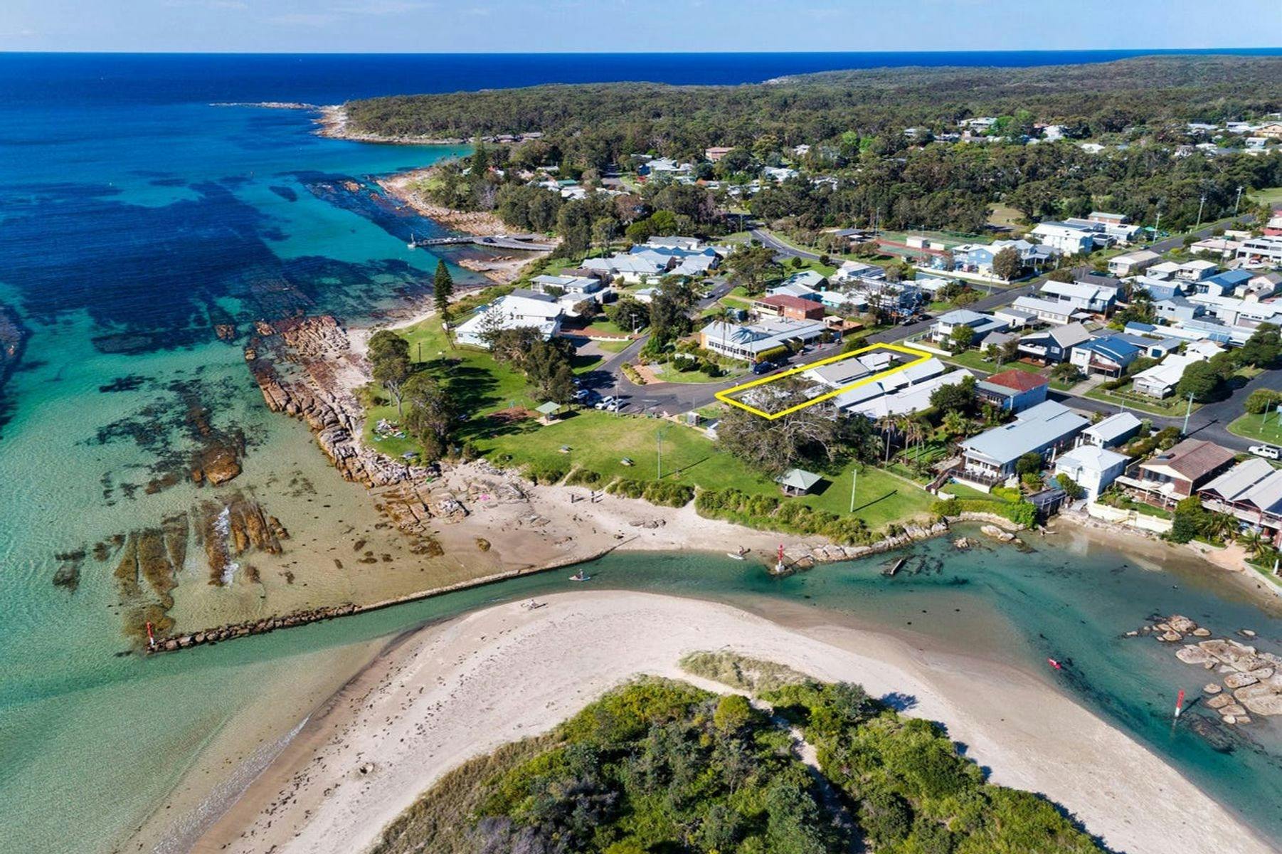 Aerial view of Currarong Village and Beecroft Peninsula