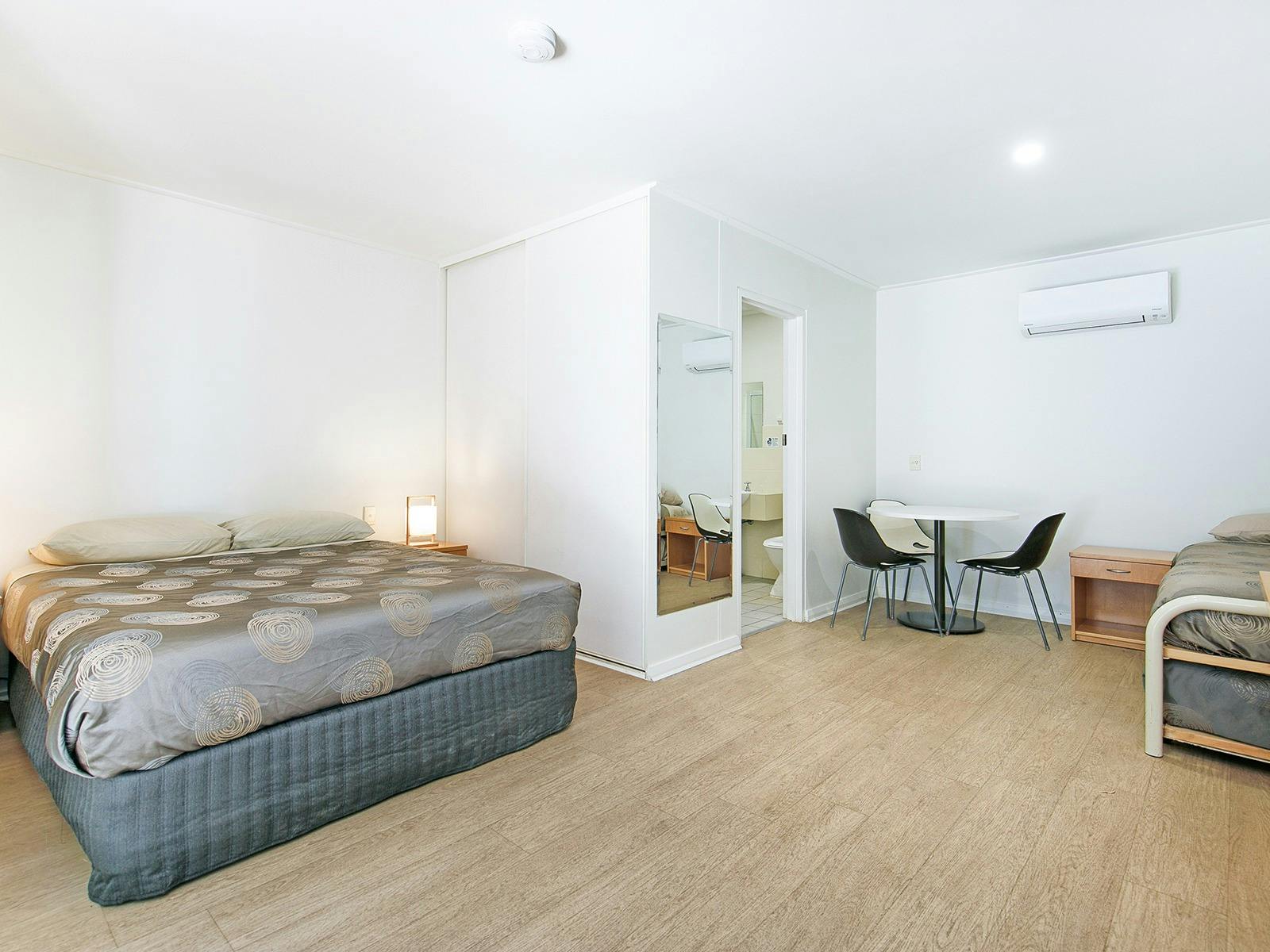 Aroona Room