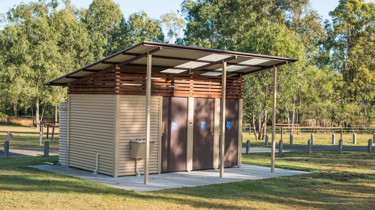 Bathroom facilities, Hardings Paddock