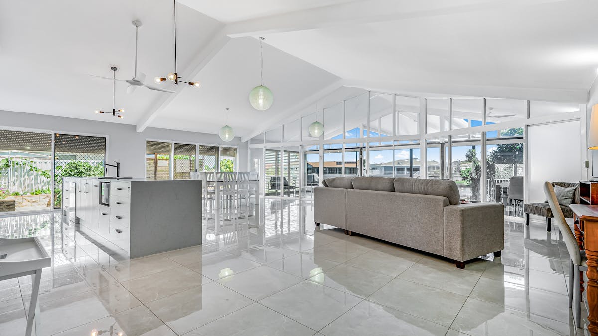 Kitchen & living area