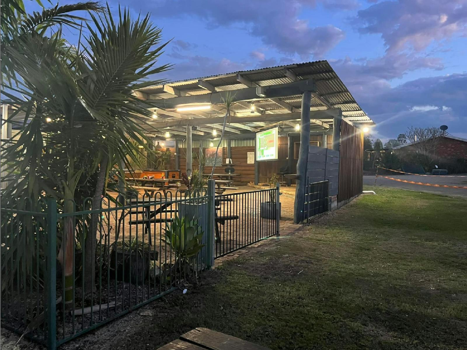 Coutts Tavern outdoor area