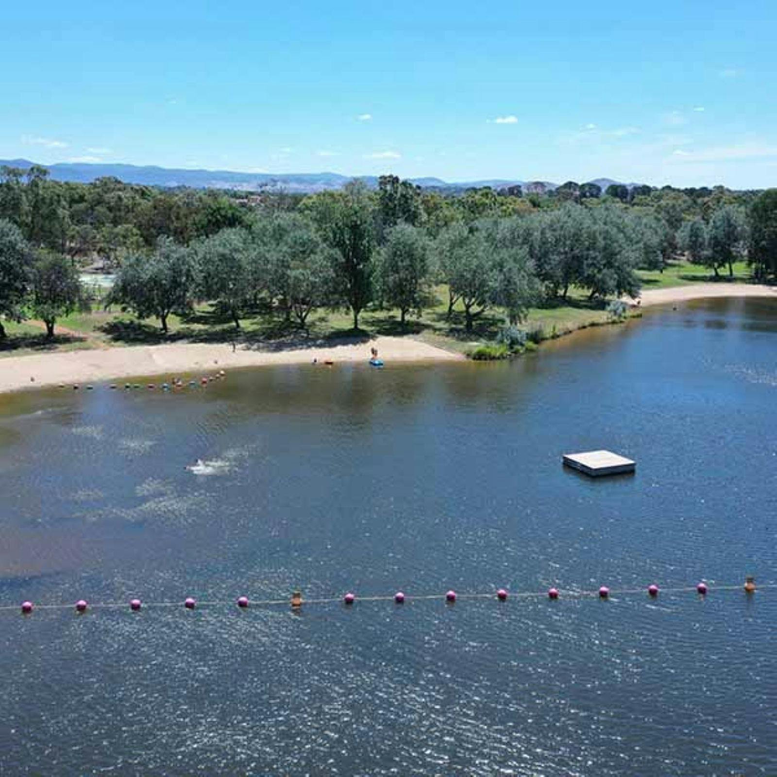 Lake Ginninderra District Park