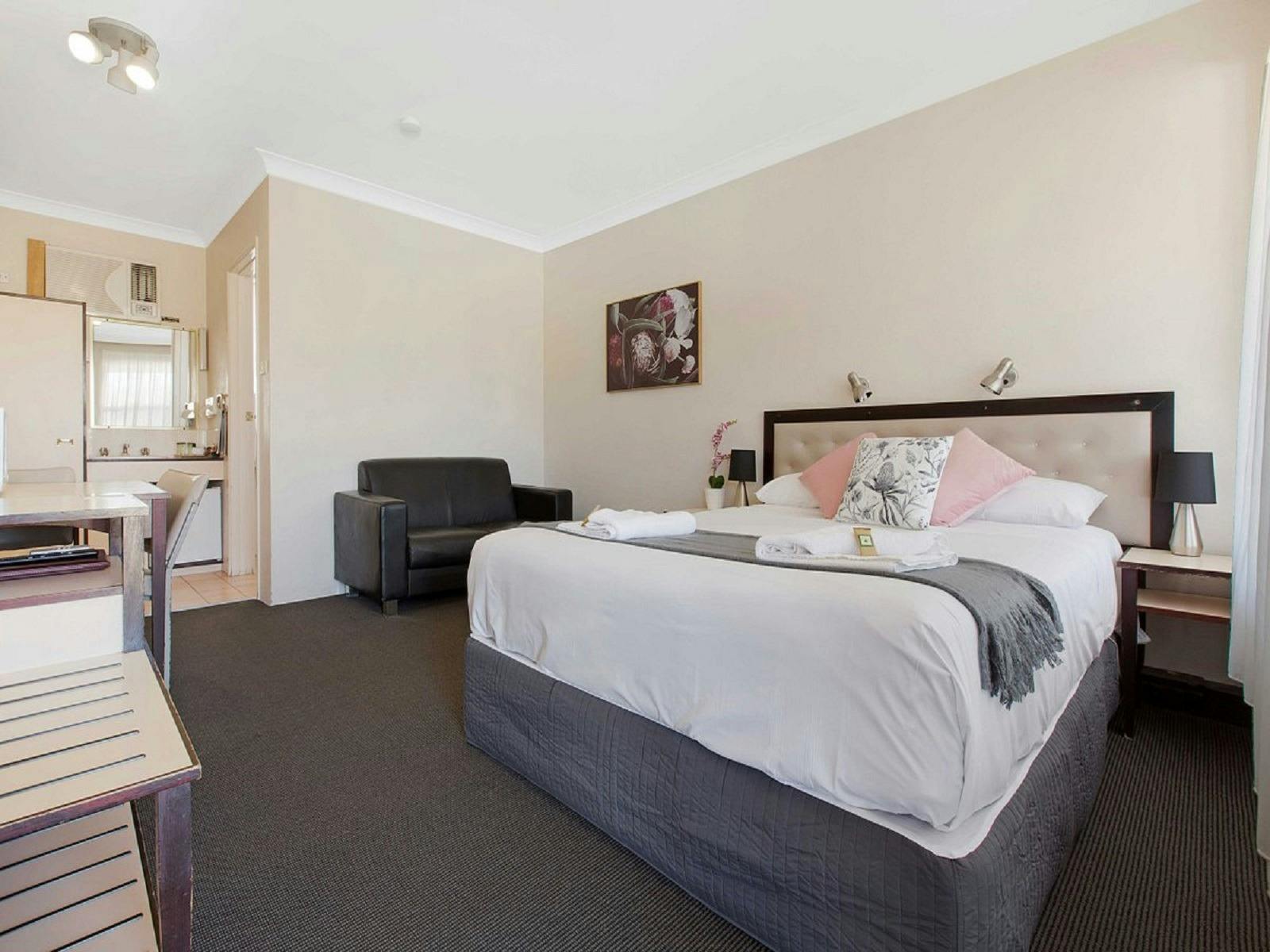Superior King Room