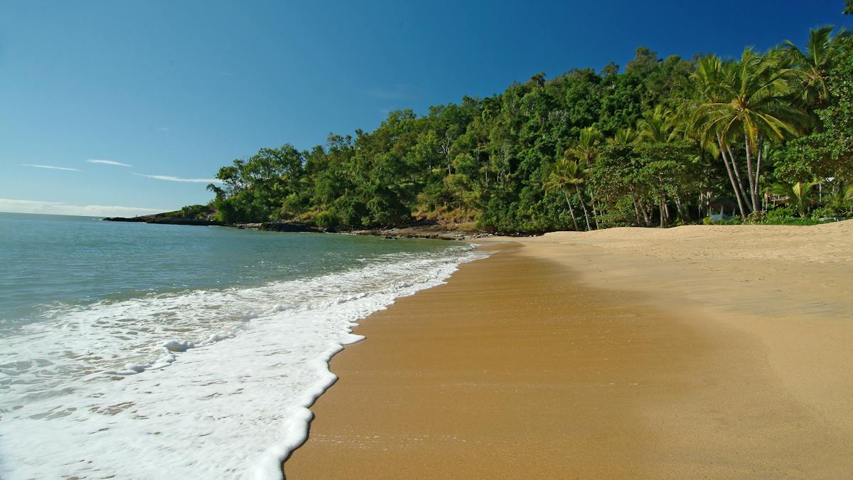 Trinity Beach | Destination-information | Queensland