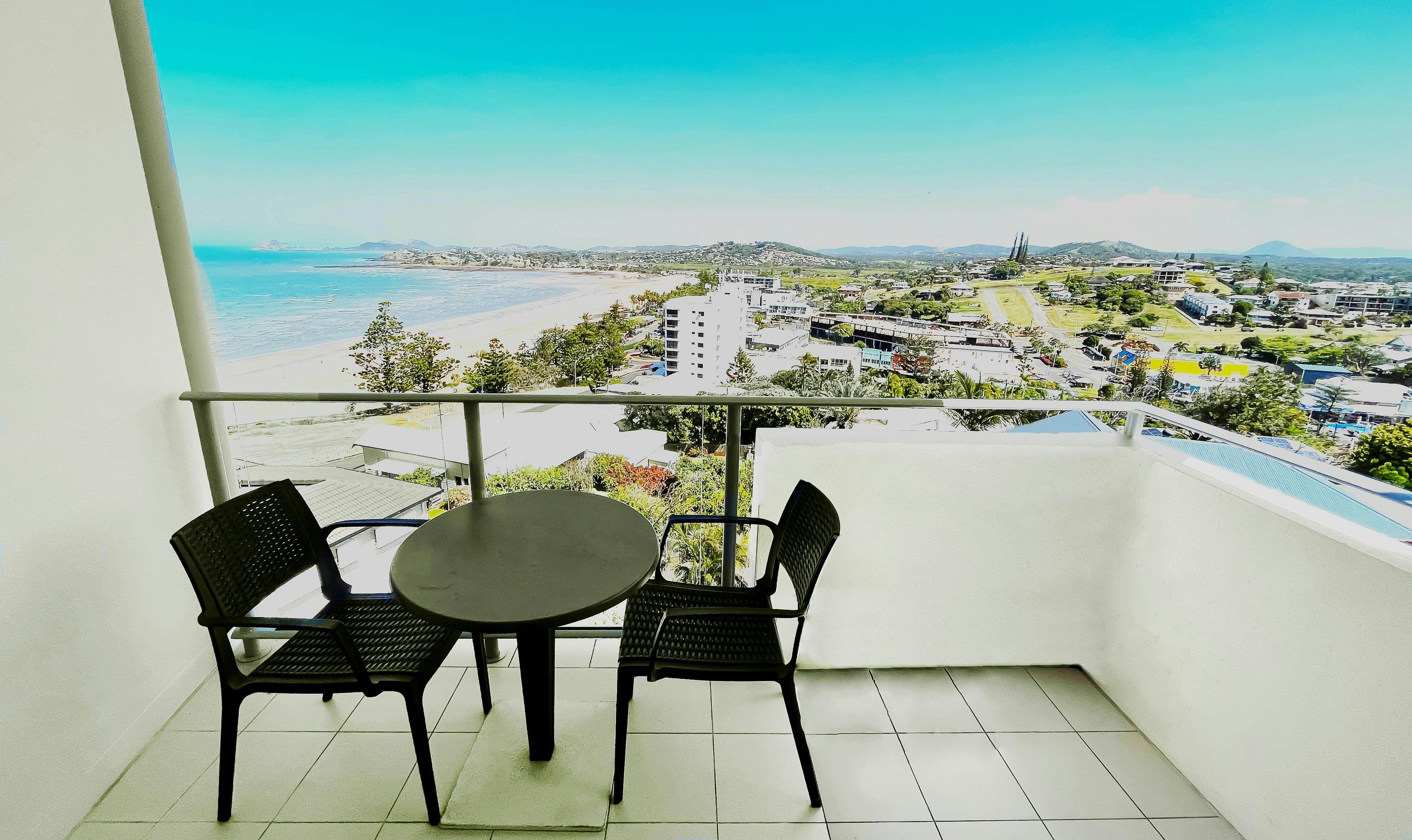1 Bedroom  Apartment (walk-in Shower) Ocean, town, hinterland view