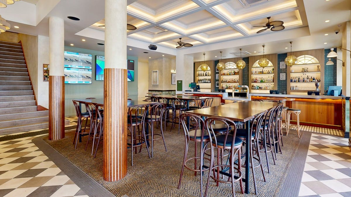 Townsville sports bar with live tv