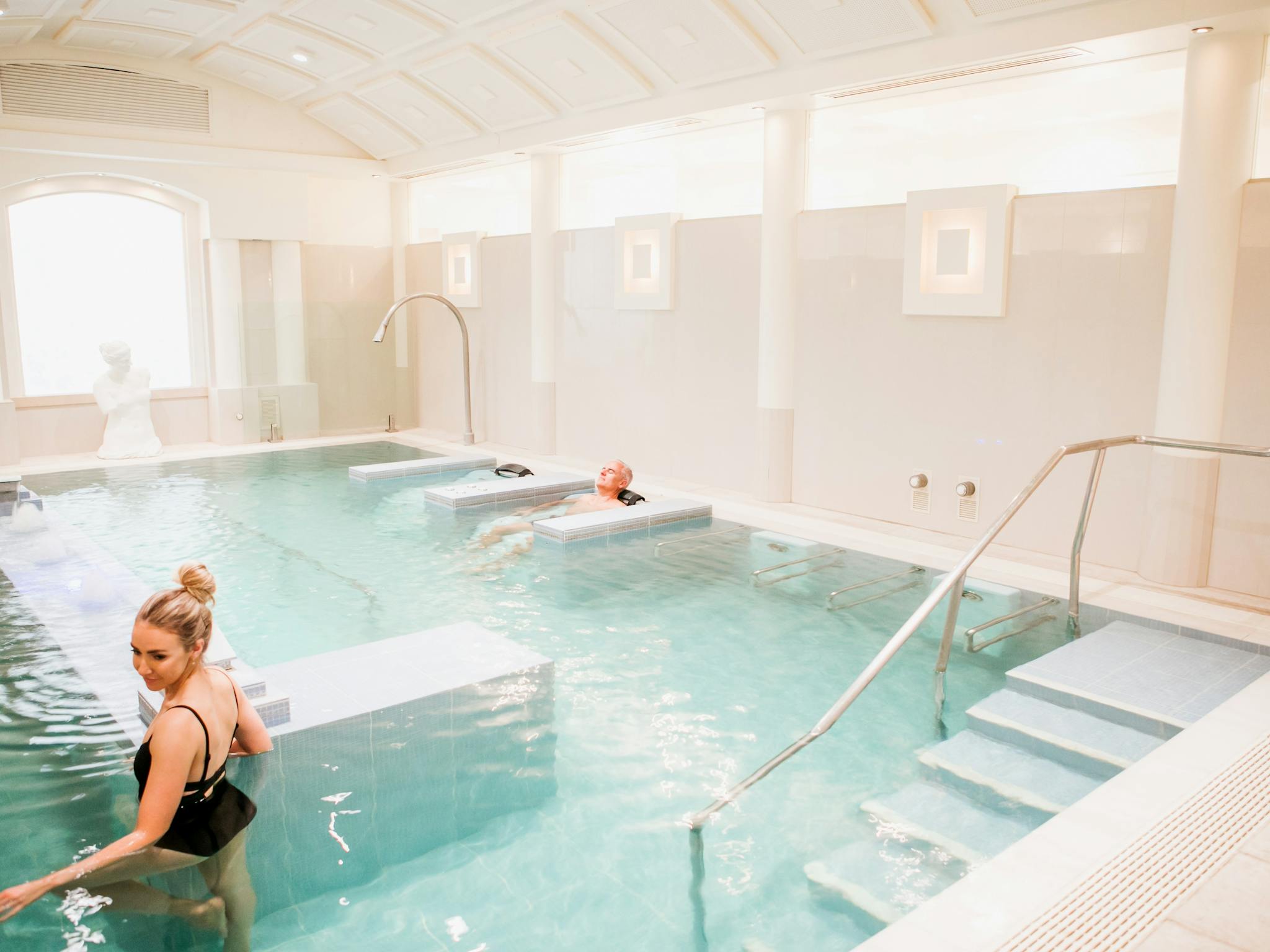 HydroMassage Pool HydroMassage Pool