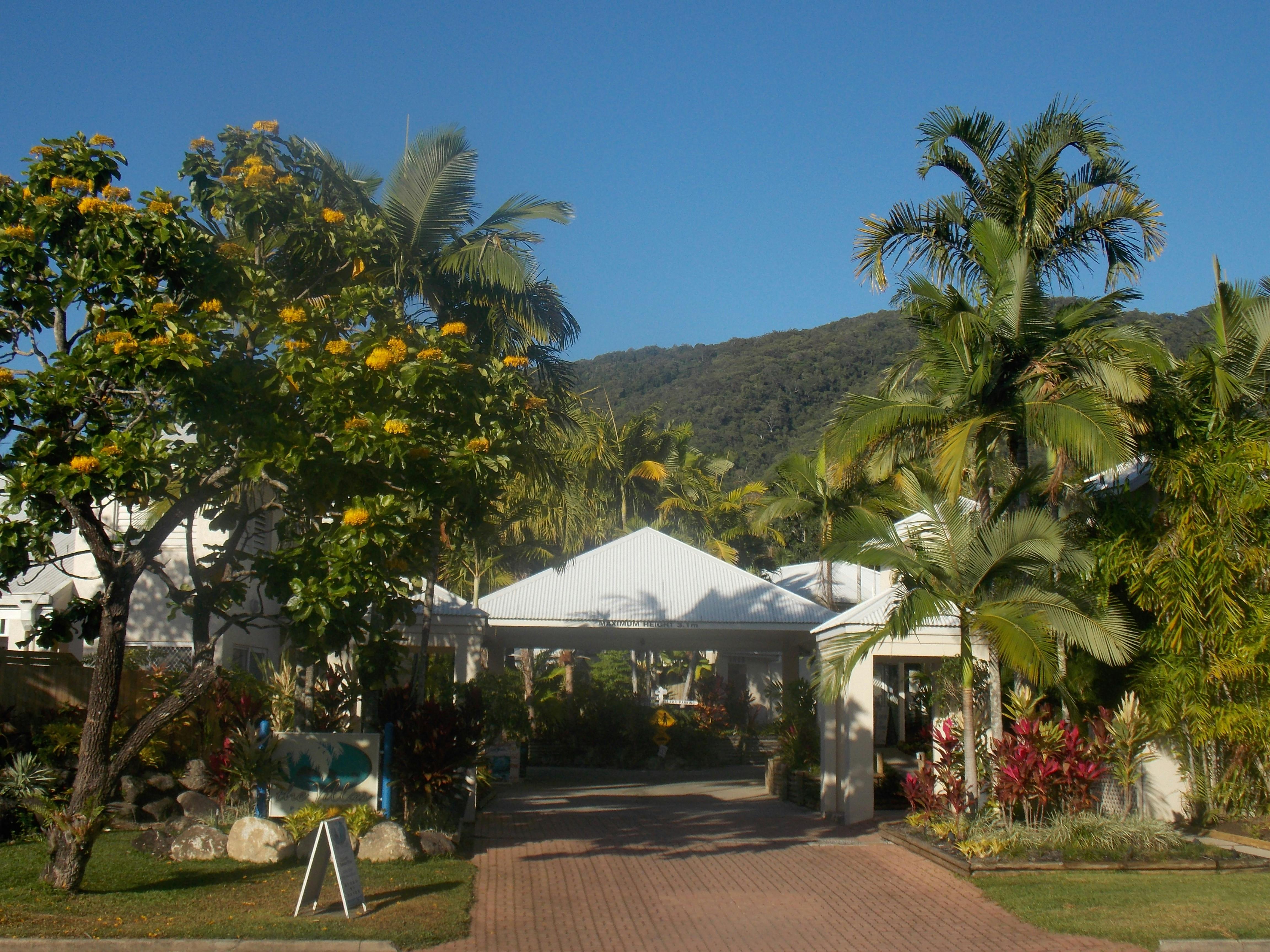 Entry into the property from Warren Street