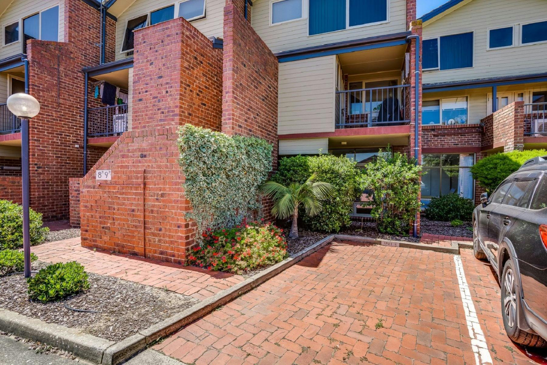 By The Sea Beachfront Apartment