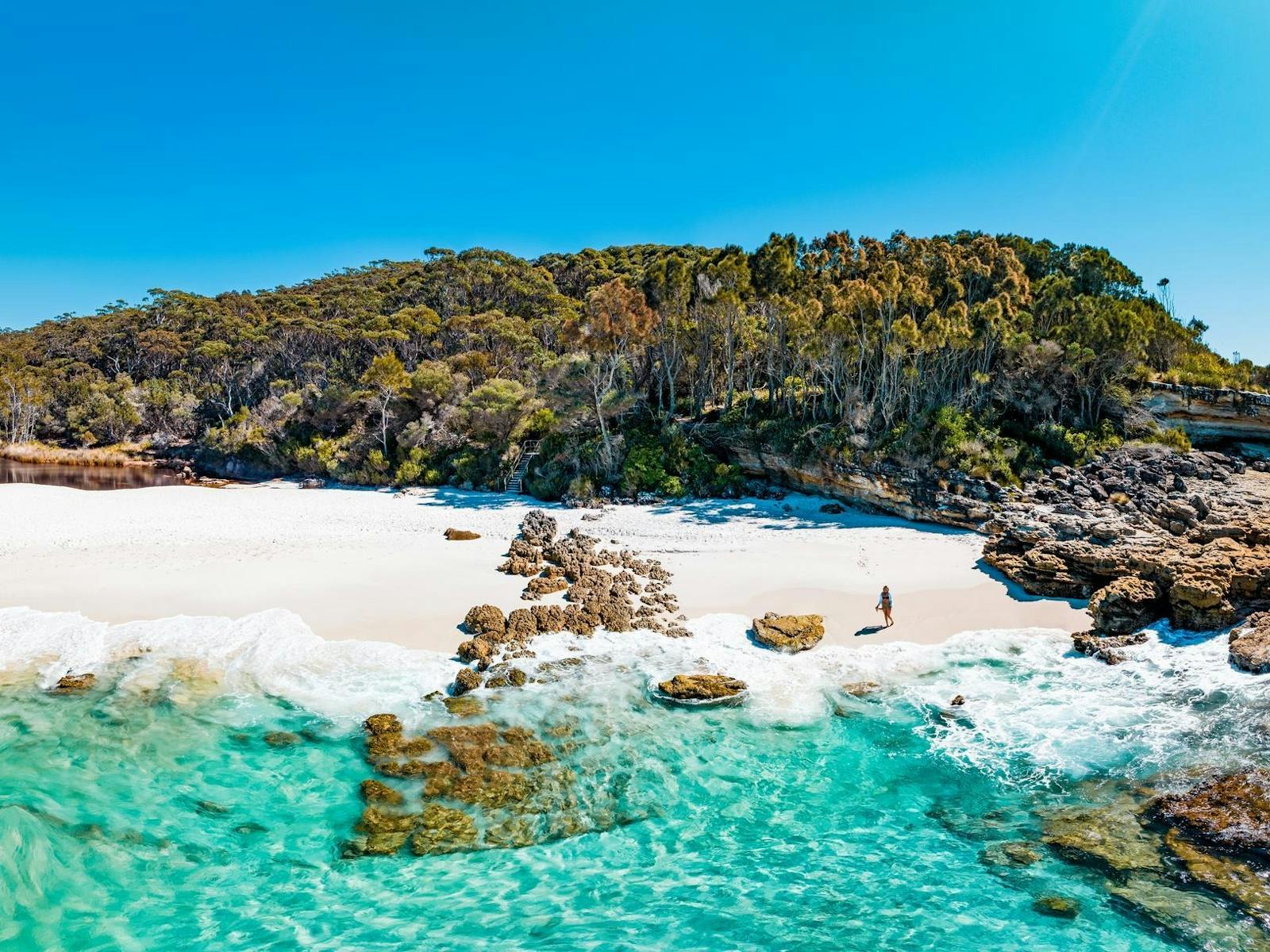 Chinamans Beach white sand