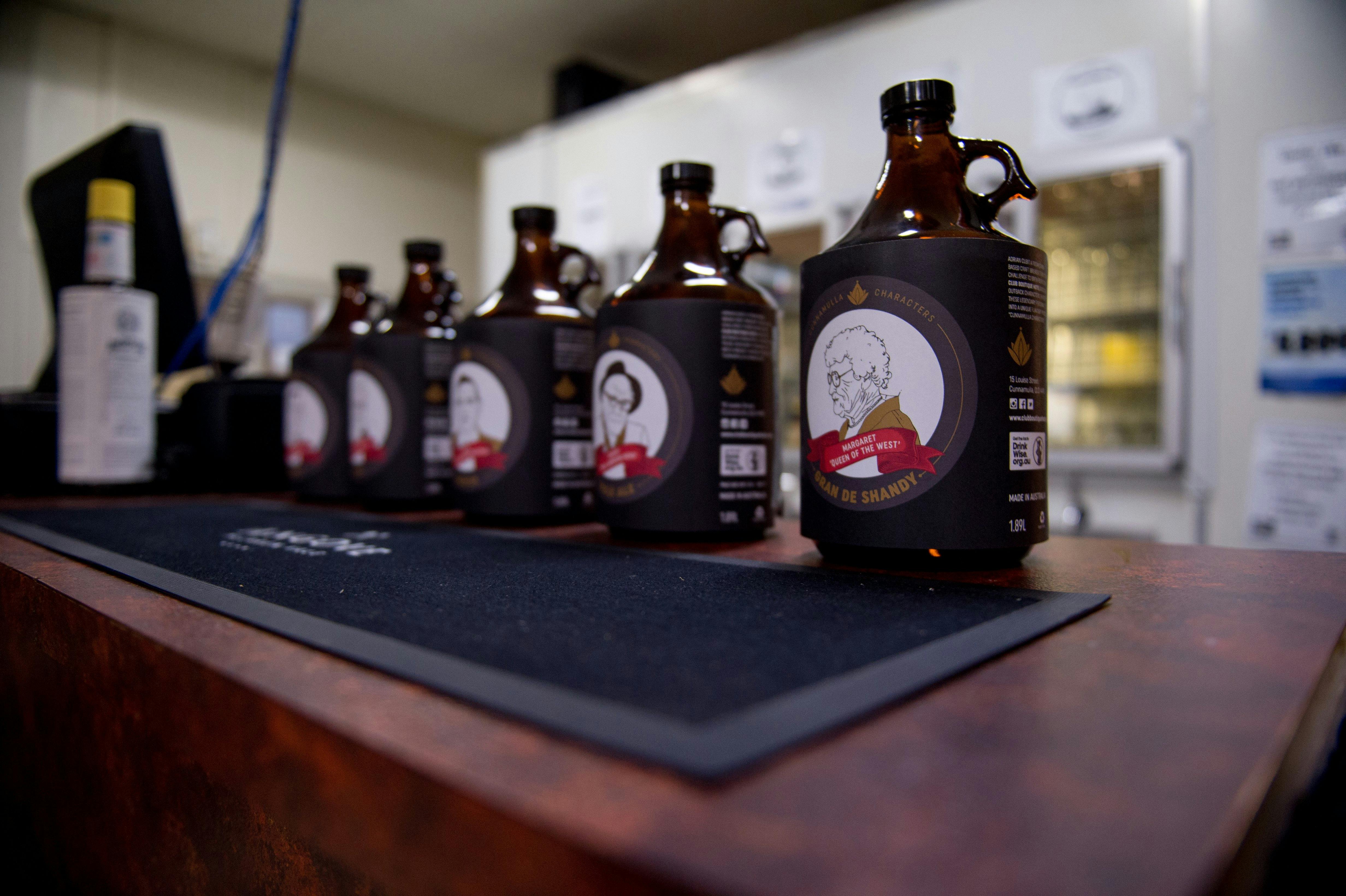 Club Boutique Hotel Cunnamulla Restaurant Cunnamulla craft beers on tap. Tastings available daily
