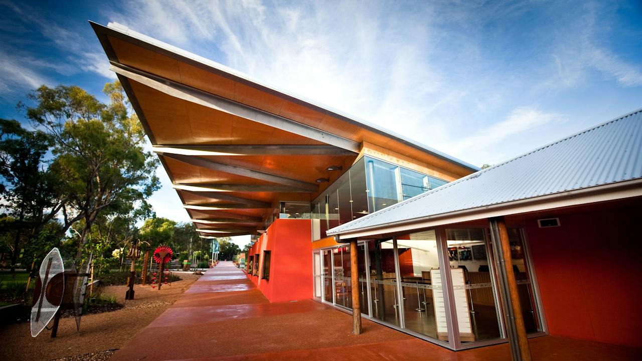 Savannah Visitor Plaza, Taronga Western Plains Zoo, Dubbo