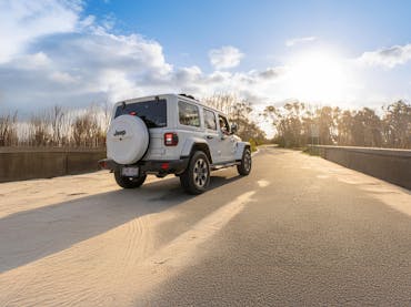 Sunny Jeeps 4WD tours