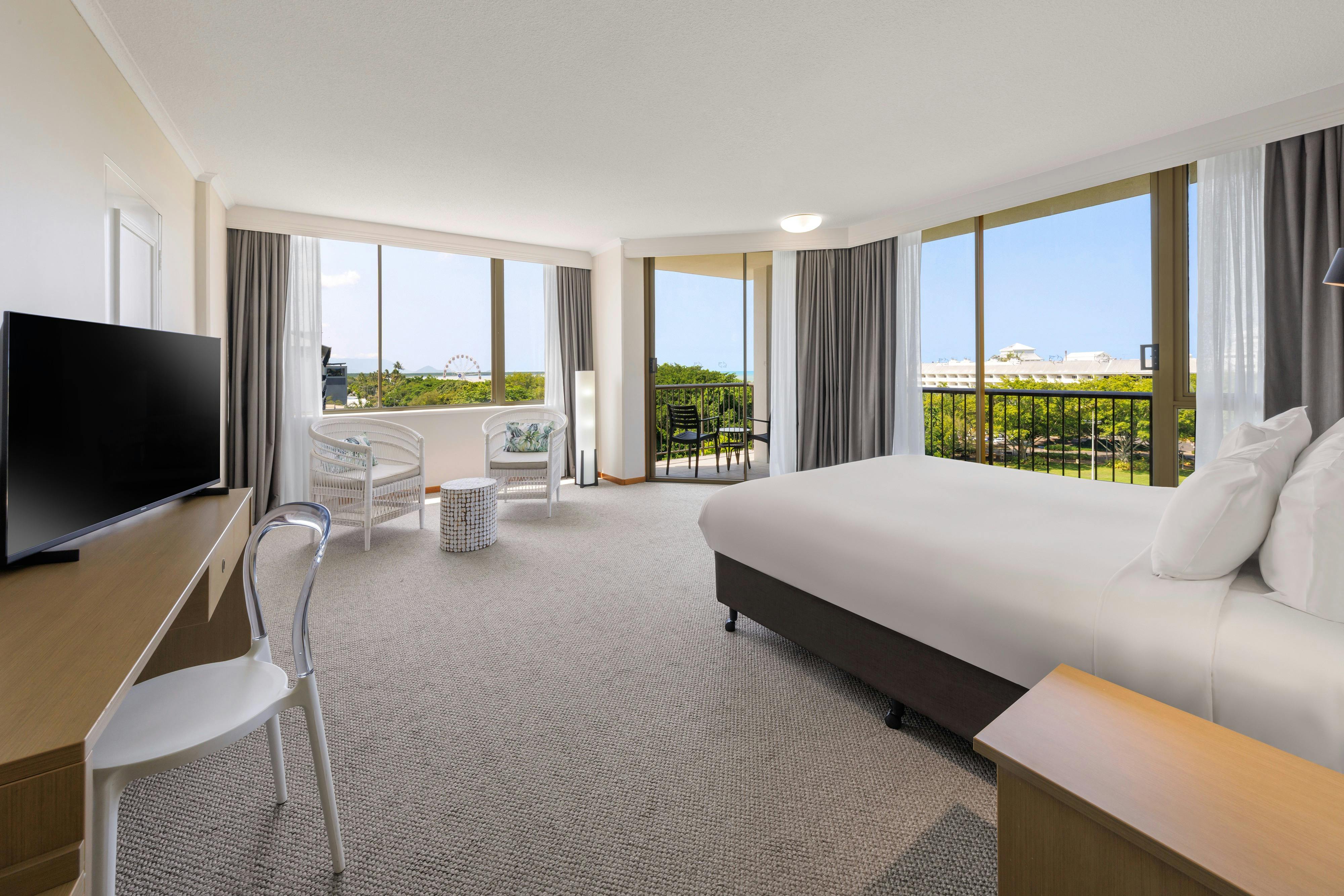 Superior King Balcony Suite