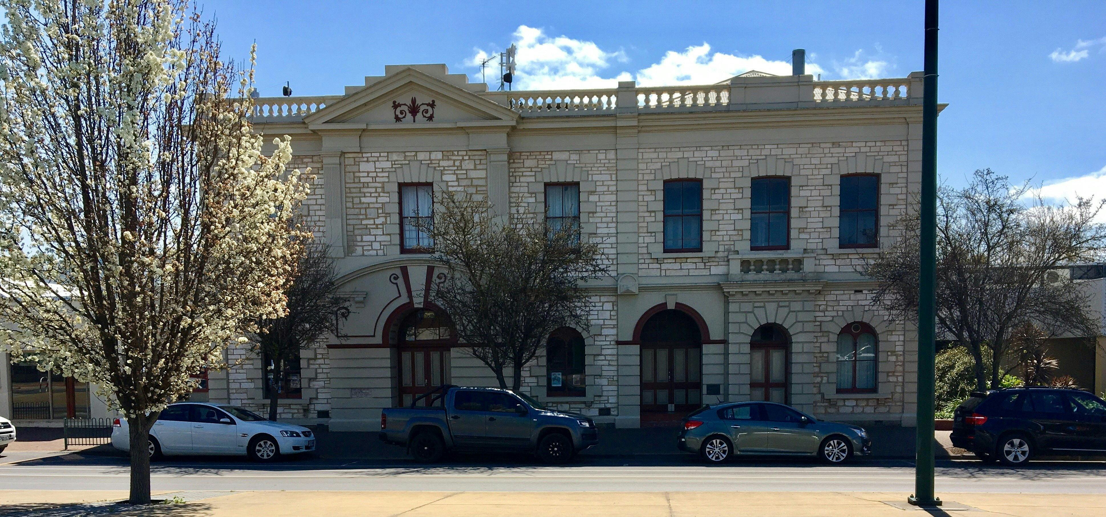 Naracoorte Town Hall