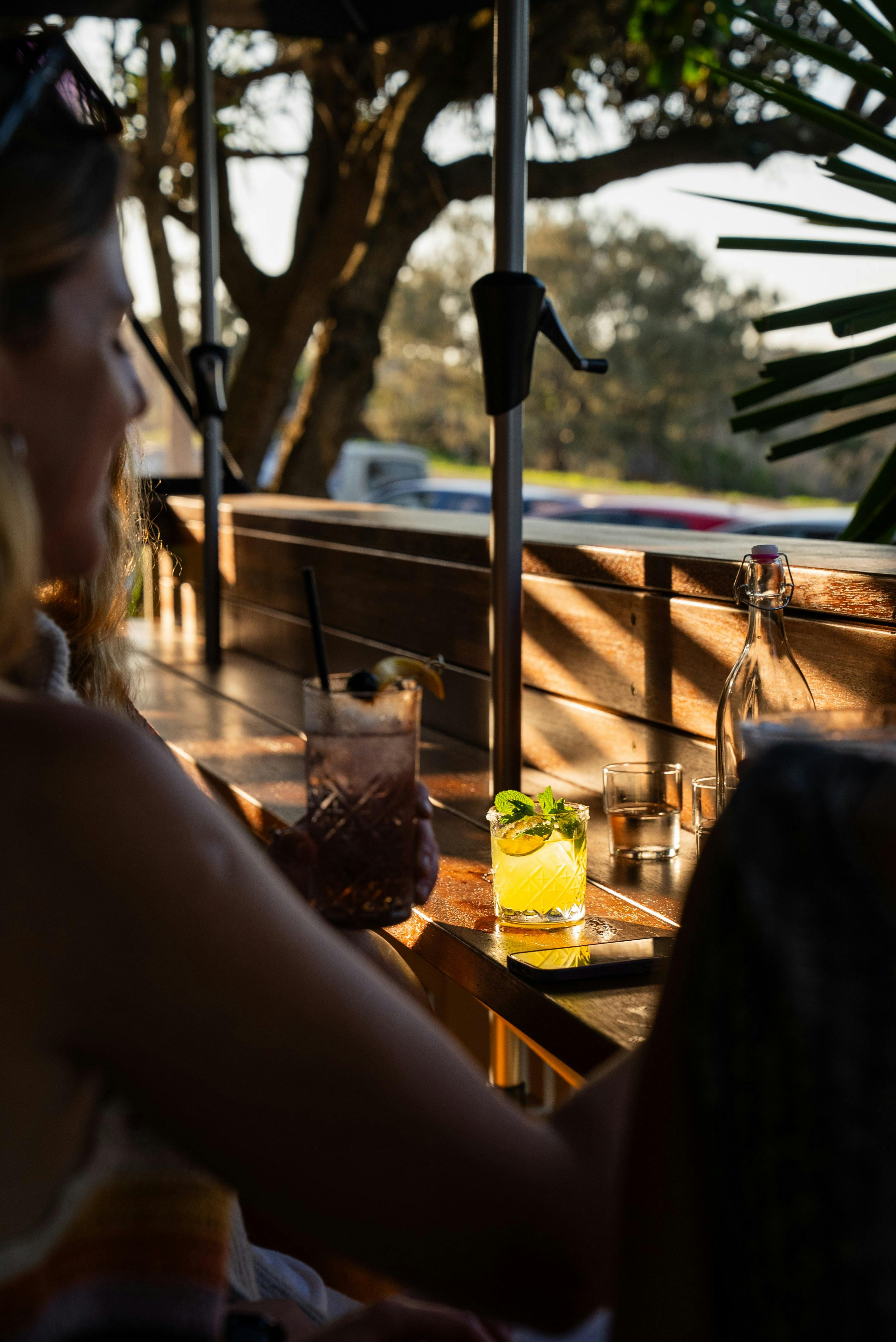 Six Beaches Fish Grill & Bar