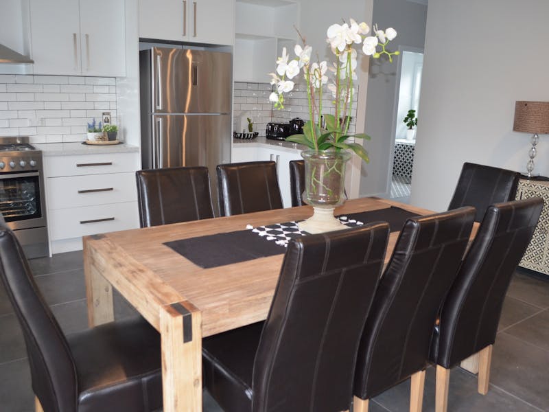 Dining kitchen area