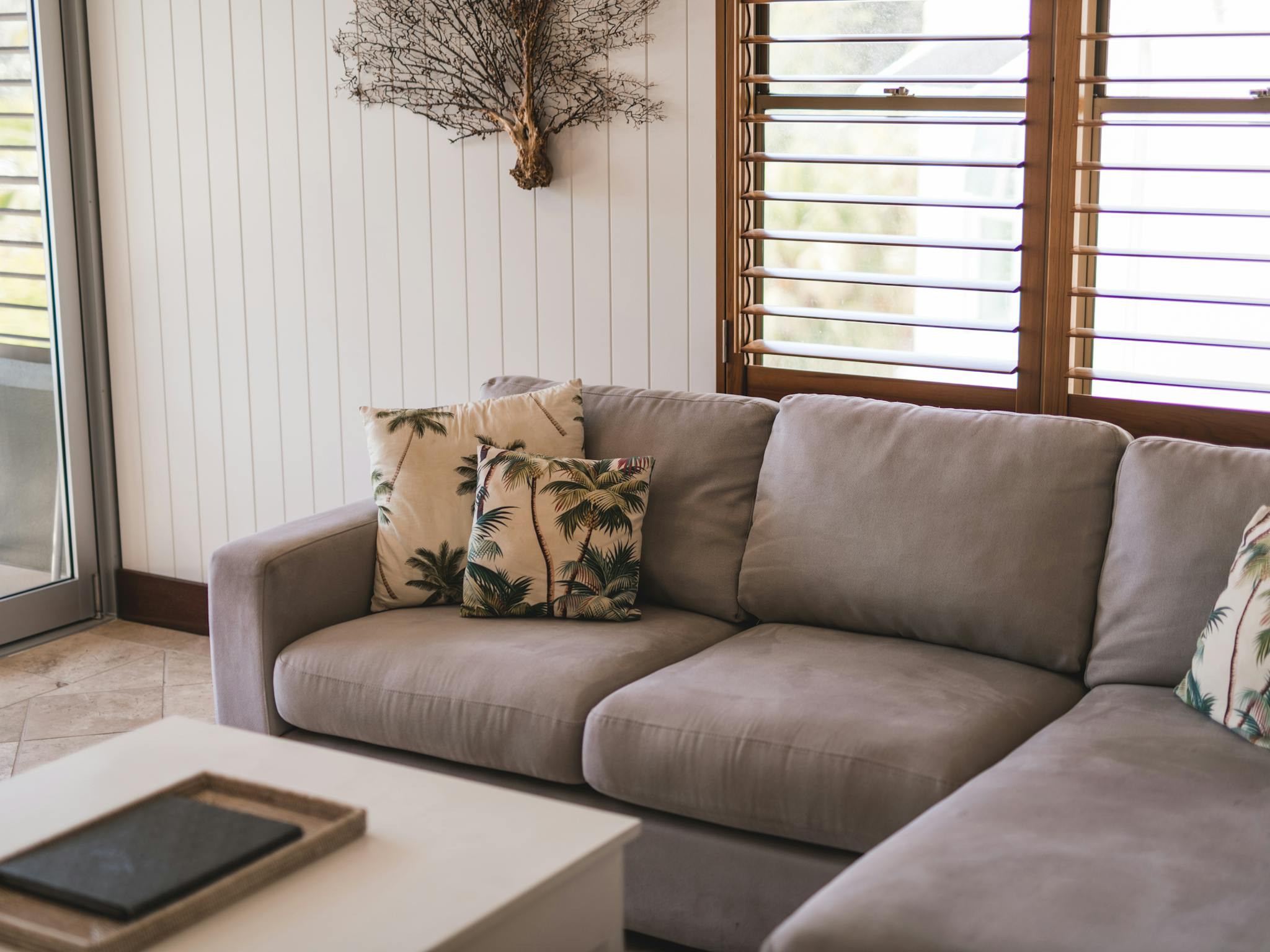 1 Bedroom Lounge 1 Bedroom Lounge