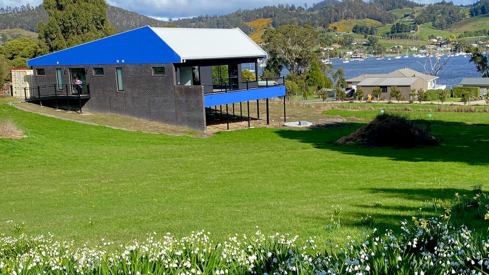 Port Cygnet House