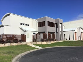 This side of the houses faces Mariner Crt