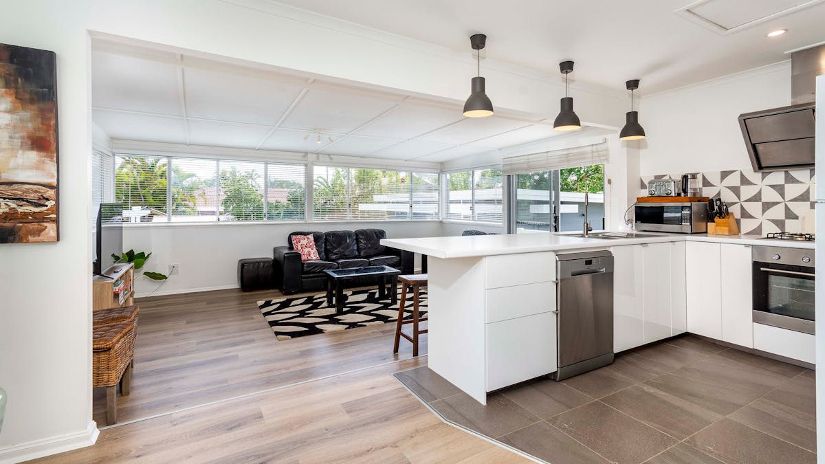 Kitchen and lounge