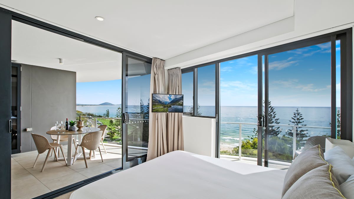 902 Bedroom, Balcony and View