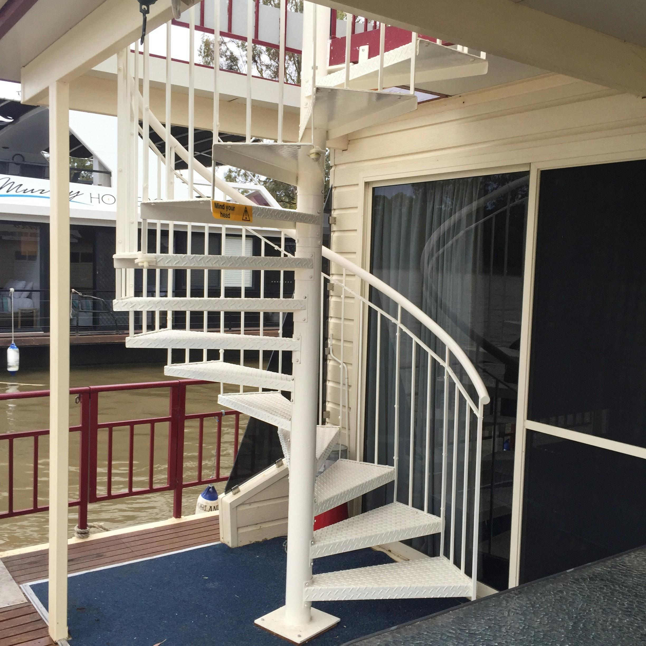 Spiral stair