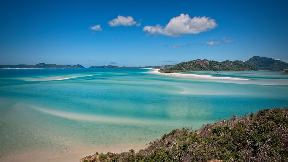 Mainstay Sailing - Whitehaven Beach