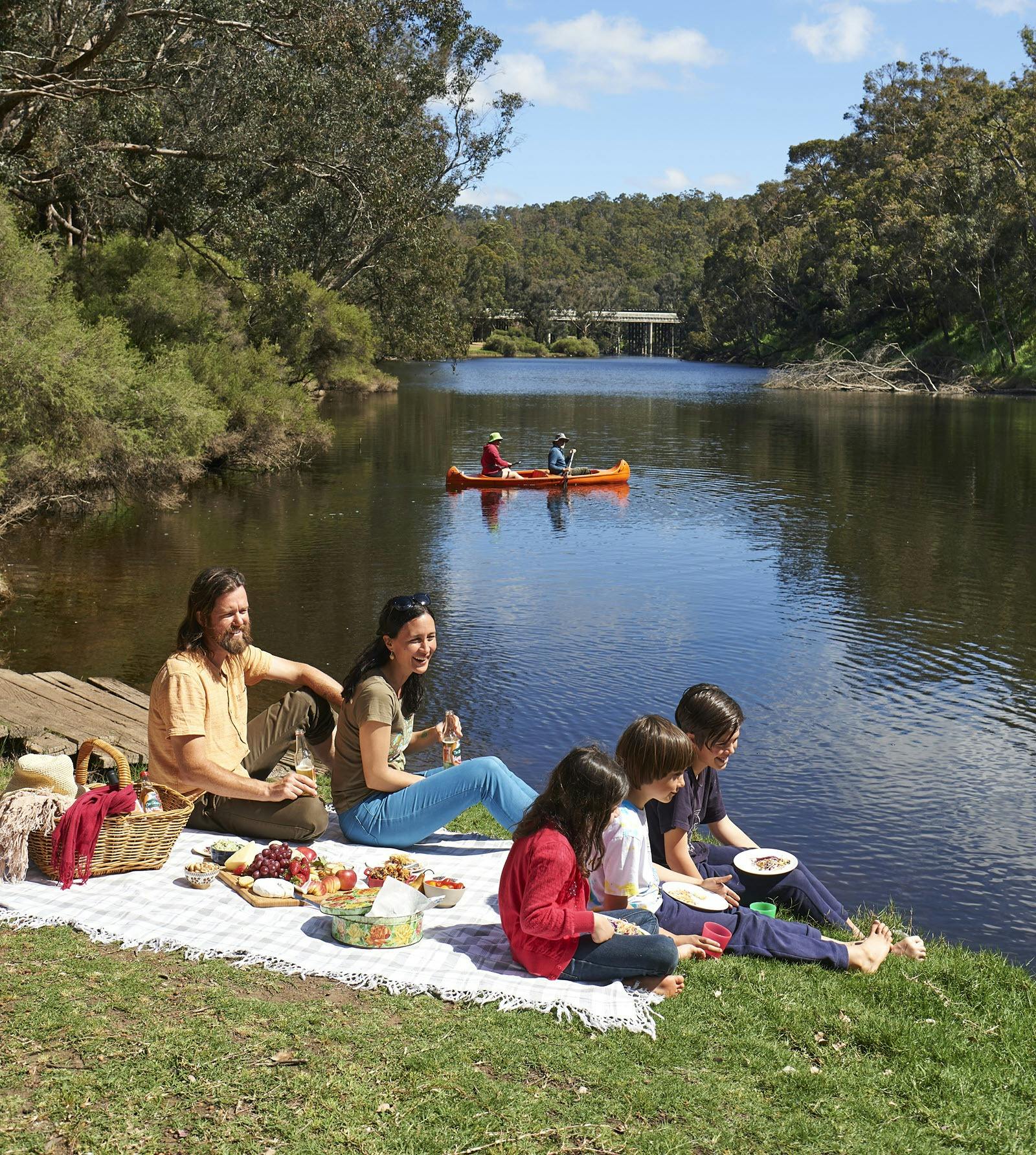 canoeing in Blackwood River