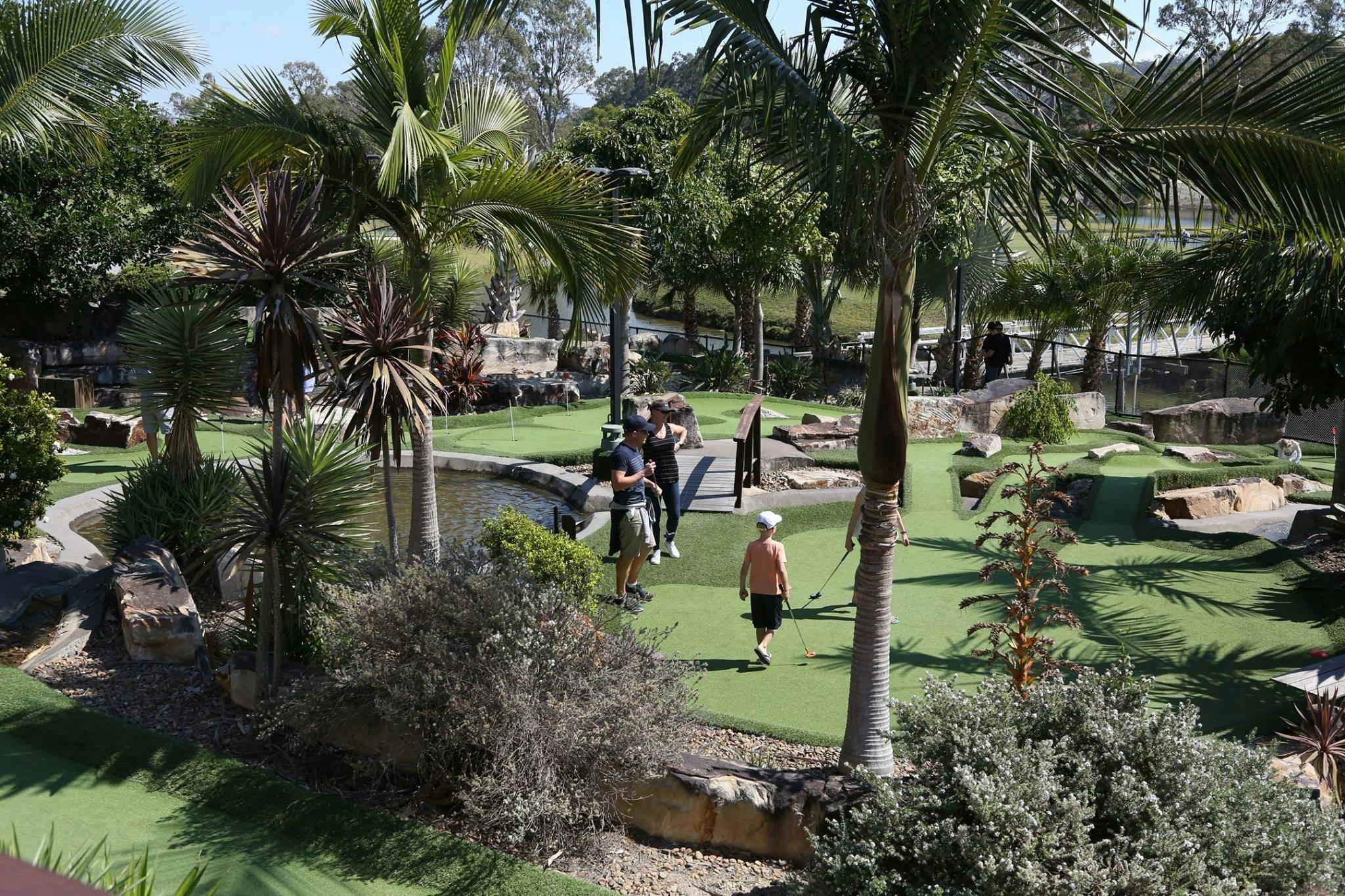 The Club Mini Golf - Boulders & Badlands