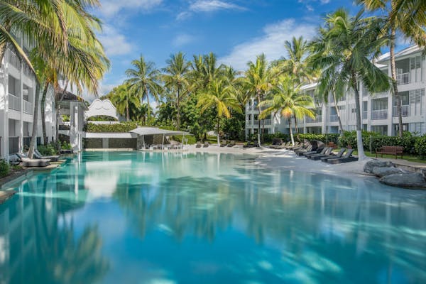 Peppers Beach Club - Swimming Pool