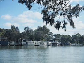 BIG 4 Murray Bridge Riverfront