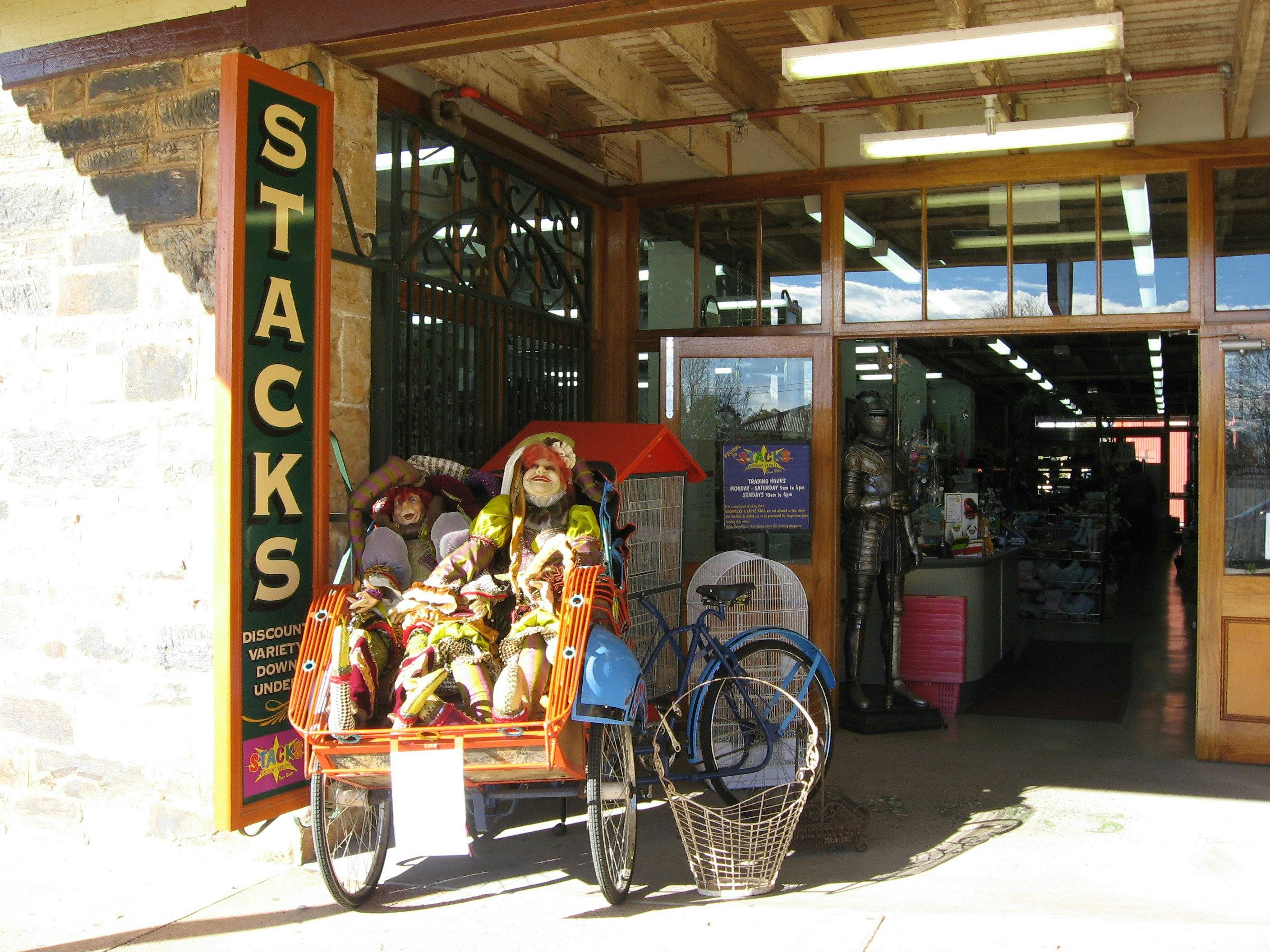 Gift shop Gulgong. Shop local.