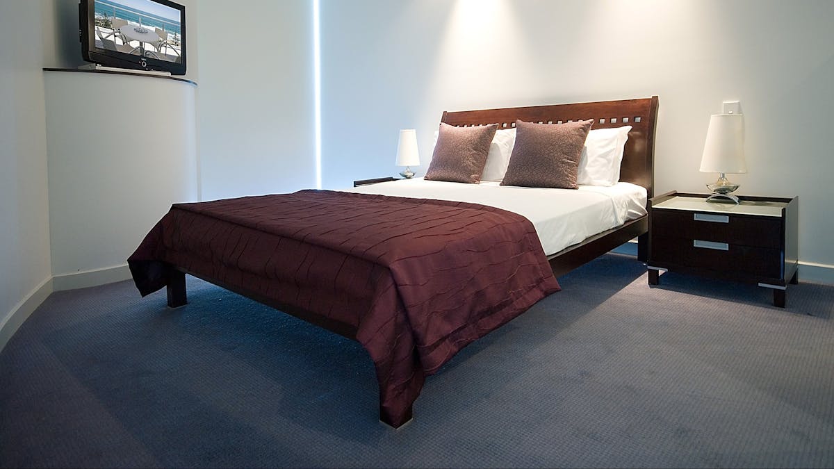 2 or 3 Bedroom Apartment