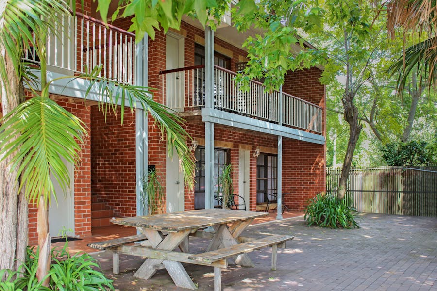Saleyard Motel Exterior