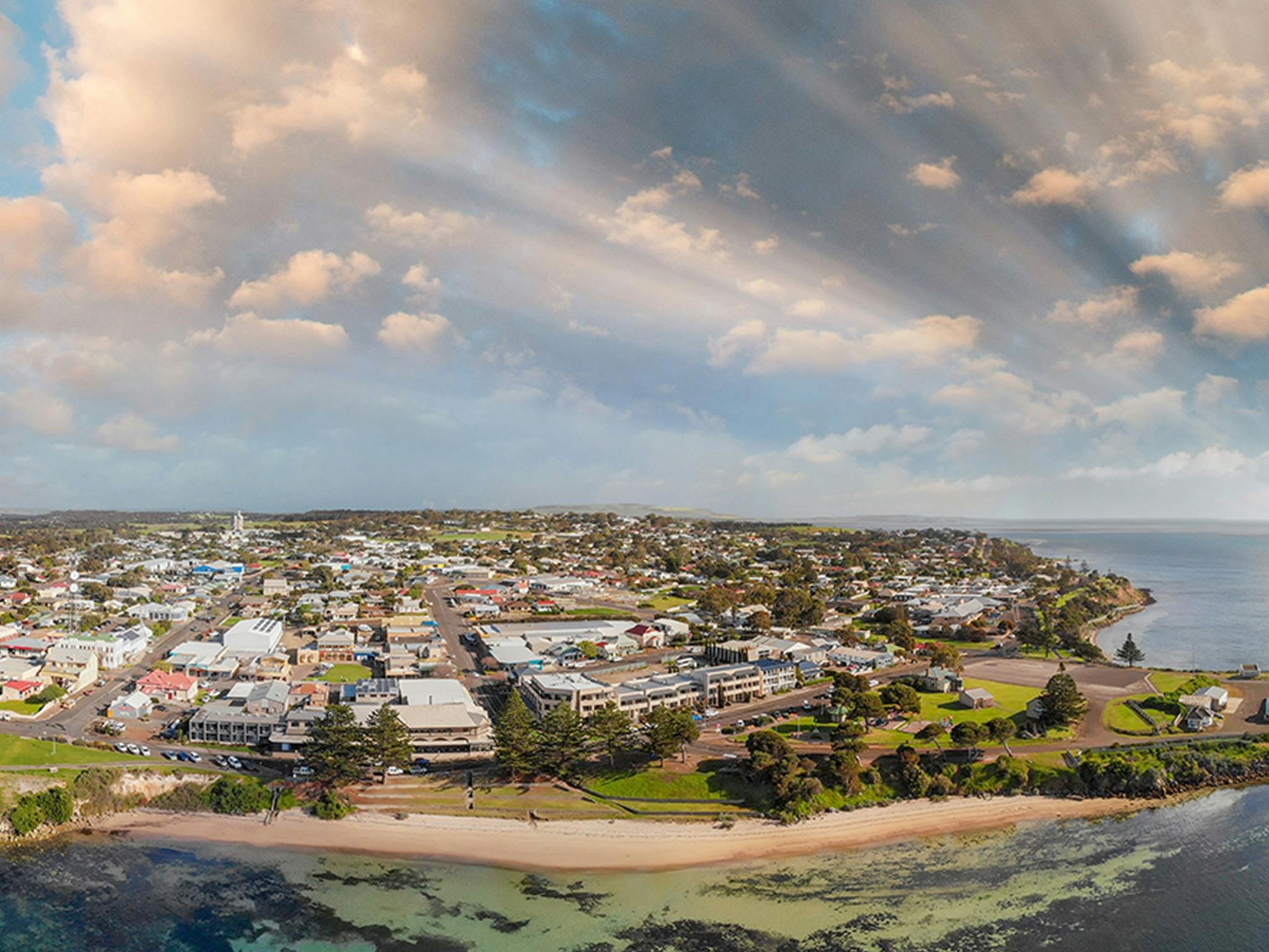 A image of Kingscote from the air