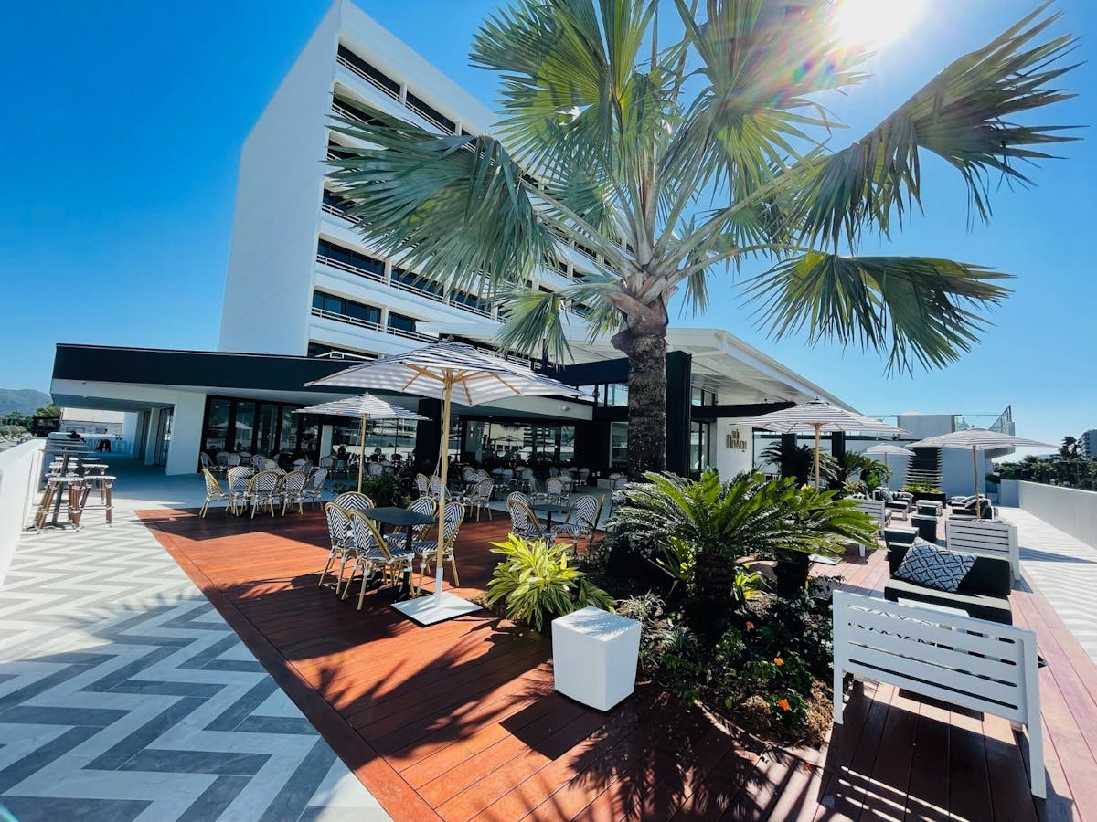 restaurant deck area
