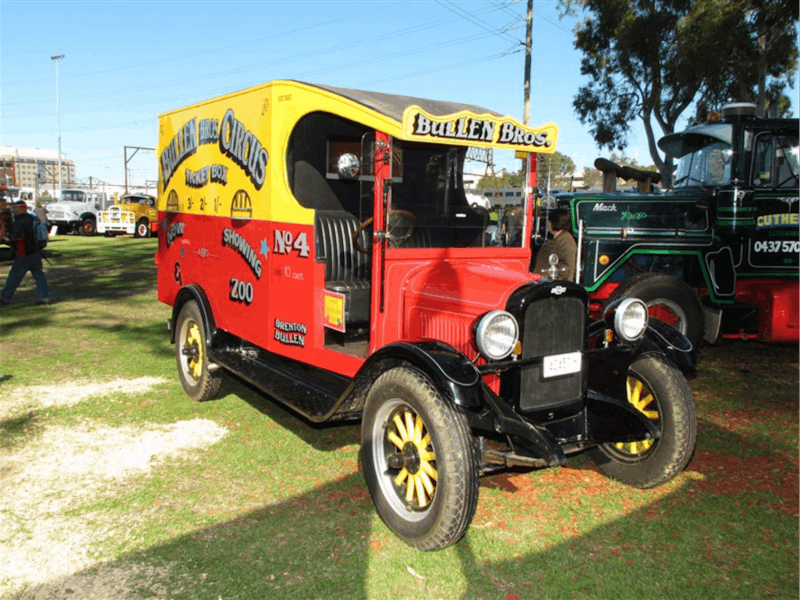 Sydney Classic and Antique Truck Show | NSW Holidays & Accommodation ...