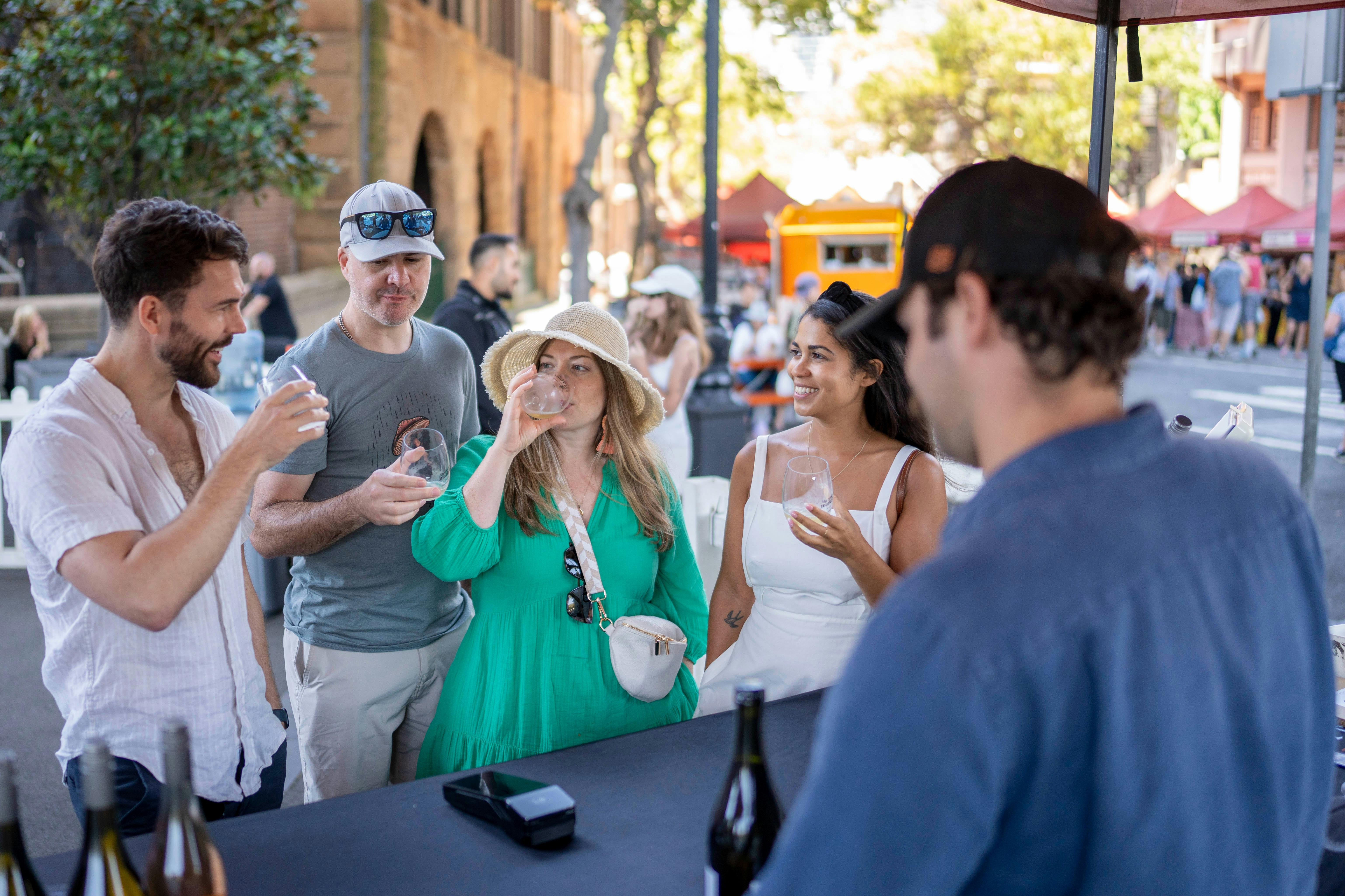 新南威爾斯州葡萄酒窖在岩石市場
