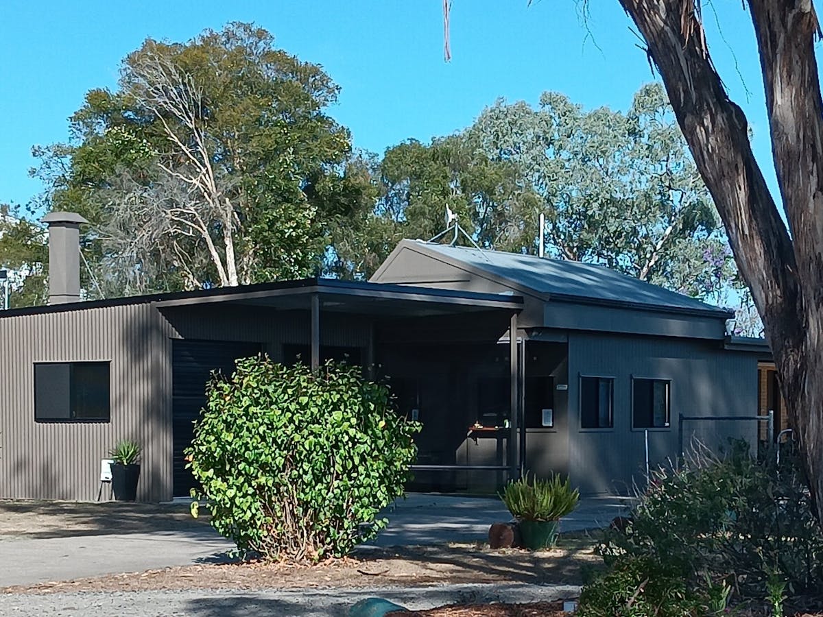 Toogoolawah Motel view of the outside of the building