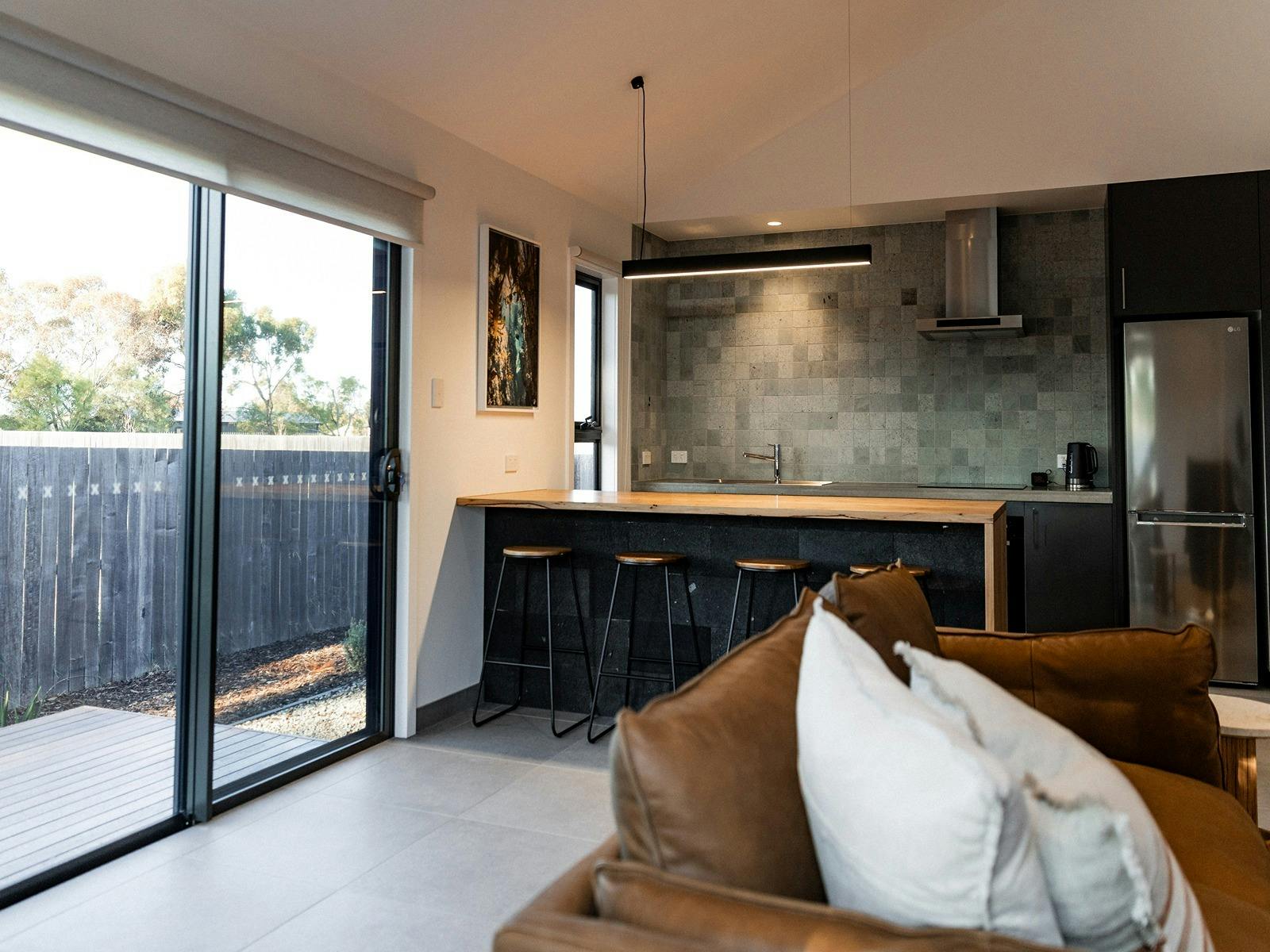 Lounge/Kitchen