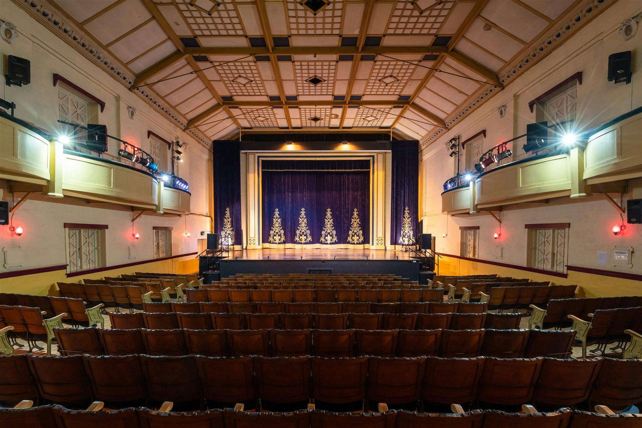 モントリオール コミュニティ シアター